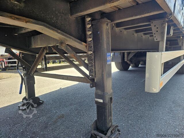 Завеса отстрани PACTON T3 001 /3 axle curtainsider /saf disc/ apk tuv/...