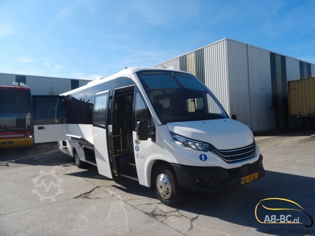 سیاحتي بس IVECO Rosero First 31 Sitze euro 6