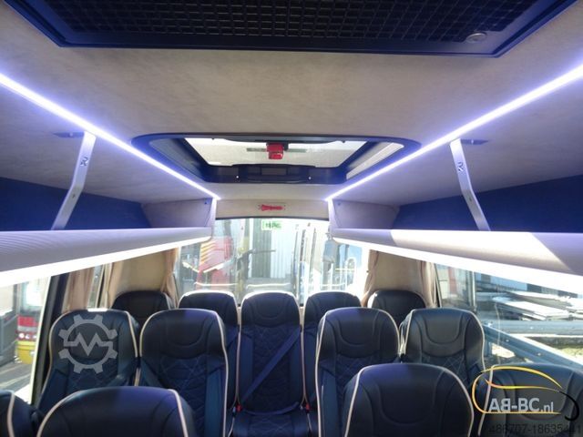 سیاحتي بس IVECO Rosero First 31 Sitze euro 6