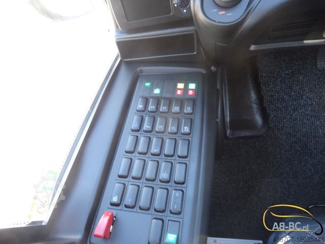 سیاحتي بس IVECO Rosero First 31 Sitze euro 6