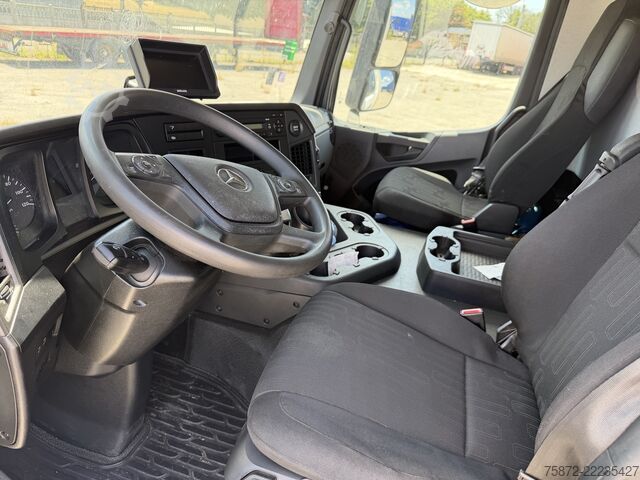 Box truck Mercedes-Benz ACTROS 1827 19T EURO 6 FURGON 8,7