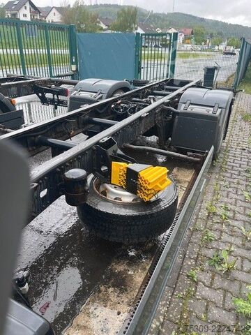 Lastbilchassis MAN 18.400 - Euro 6 - Klima - AHK - TÜV 01/27