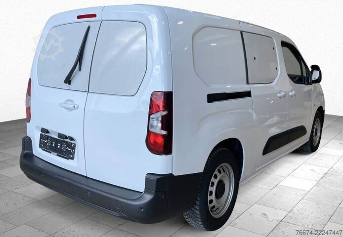 প্যানেল ভ্যান OPEL Combo-e Cargo XL 50-kWh Regalsystem Navi Kamera