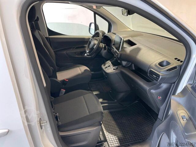 প্যানেল ভ্যান OPEL Combo-e Cargo XL 50-kWh Regalsystem Navi Kamera