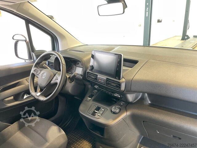প্যানেল ভ্যান OPEL Combo-e Cargo XL 50-kWh Regalsystem Navi Kamera