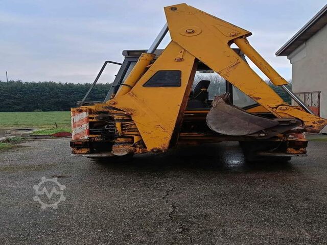 Retroexcavadora JCB 3CX
