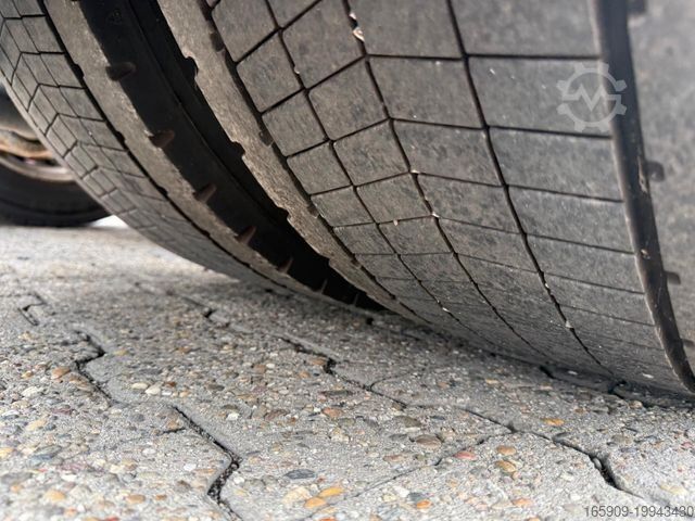 Nagy térfogatú nyergesvontató DAF XF 106.480 Mega, wie NEU !!!, MIETKAUF
