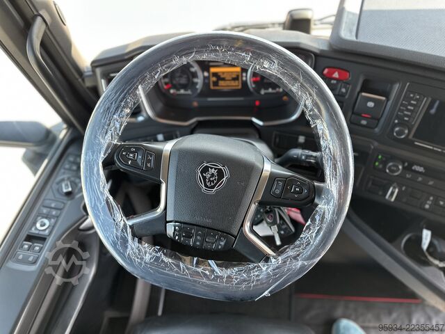 Unit traktor standar SCANIA 650 S