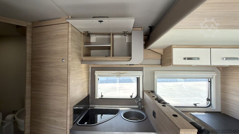 Halvintegrerad husbil Fiat Ducato Weinsberg Carasuite 2020 | Completamente accessoriato |5 postiletto