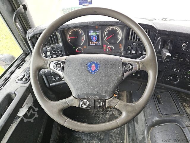 Šasija s vozačkom kabinom SCANIA P400 8X4