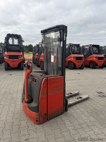 Empilhador manual Linde L16