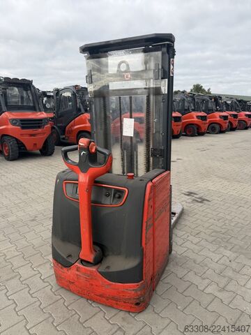 Empilhador manual Linde L16