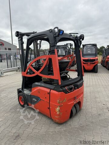 Empilhador eléctrico de 3 rodas Linde E14-02