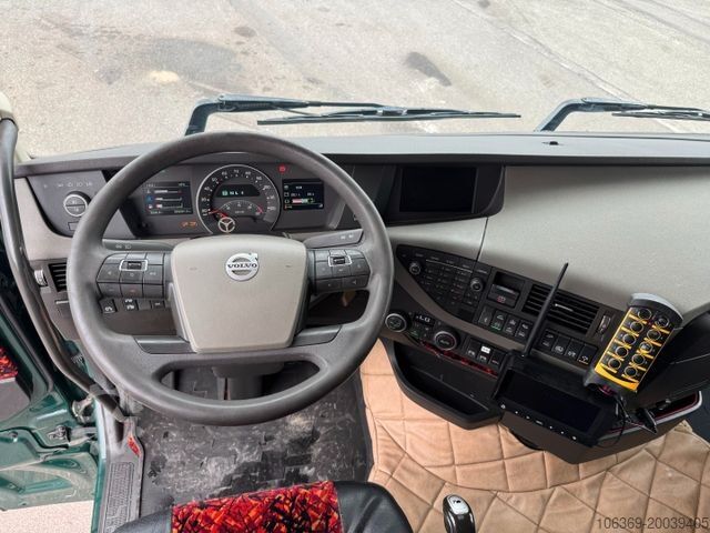 Pašizgāzējs kravas automašīna VOLVO FH 500 8x2*6 Tipper Euro 6