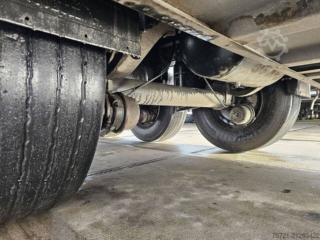 Refrigerated/frozen transport SCHMITZ N/A THERMO KING SPECTRUM