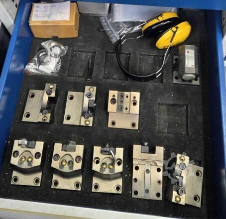 CNC lathe with bar loader BIGLIA B436 Y2