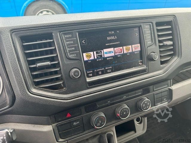 Transporter mit Koffer Volkswagen CRAFTER