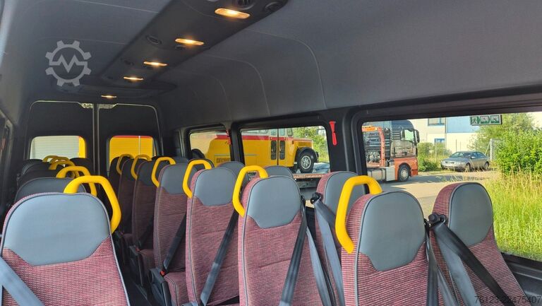 Minibusz MERCEDES-BENZ 517 Sprinter Lord Light 22 Sitzer Lagerfahrzeug