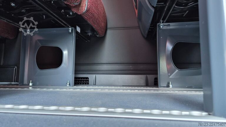 Minibusz MERCEDES-BENZ 517 Sprinter Lord Light 22 Sitzer Lagerfahrzeug