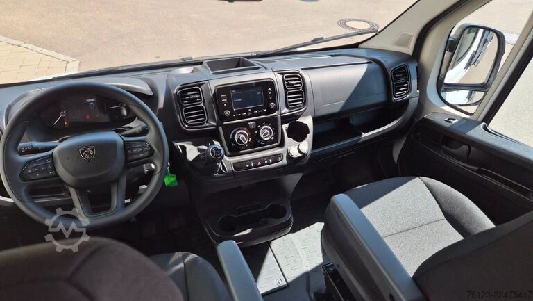 Aukštas mikroautobusas PEUGEOT Boxer  Hochraum 9 Sitzer L3H2 verglast BlueHDi