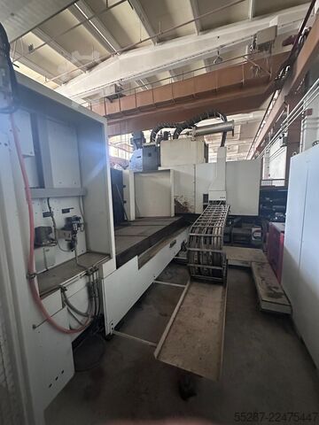 Qendër CNC për tornim dhe frezim Stama MC 550