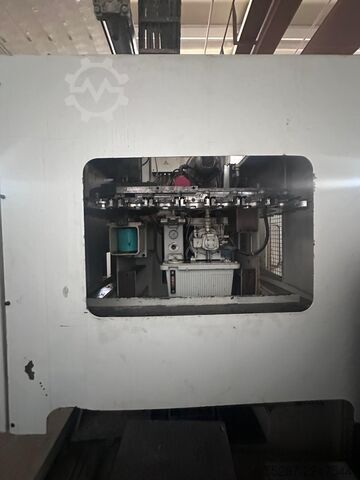 Qendër CNC për tornim dhe frezim Stama MC 550