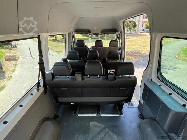 Minibusz VW CRAFTER 9 SITZER KLIMA HECKANTRIEB HECKLIFT