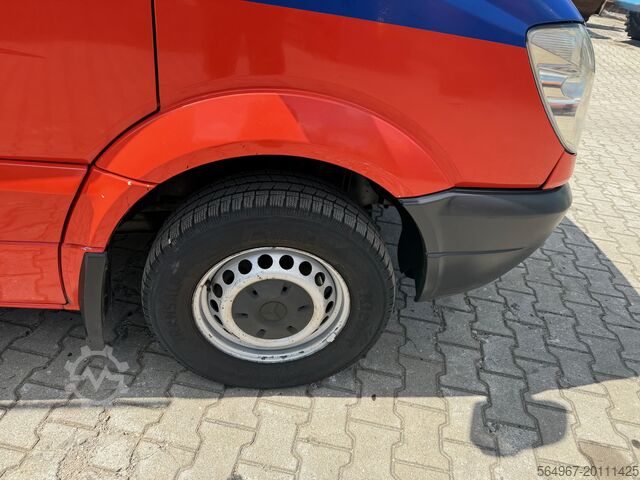 Lava -auto Mercedes-Benz 311 Sprinter Pritsche DOKA AHK