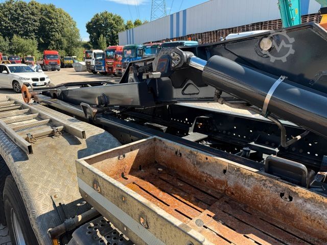 Kroklastebil MERCEDES-BENZ 3748 Arocs MP4 Palfinger AHK Blatt-Blatt Retarde