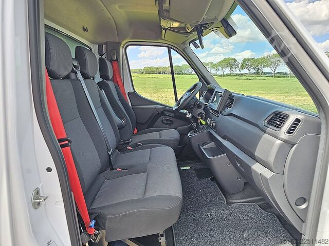 Koffer RENAULT MASTER 2.3 Bakwagen Laadklep!