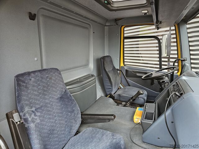 Autokrāna kravas automašīna DAF CF 85.330 ATI / 40 t/m CRANE / KRAN / 8.500 km!