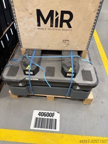 Mobilný priemyselný robot AGV AMR FTS Mobile Industrial Robots (MiR) MIR600