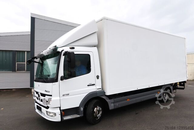 Sobreestructura de caja cerrada Mercedes-Benz 818 L