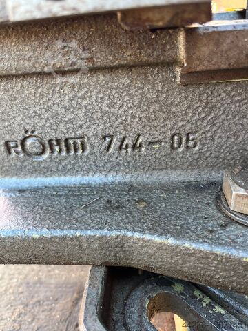 Vise RÖHM 744-05