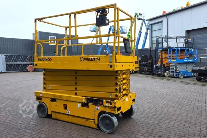 Elevador de tijera Haulotte COMPACT 14 As- Is, Electric, 14m Working Height, 3
