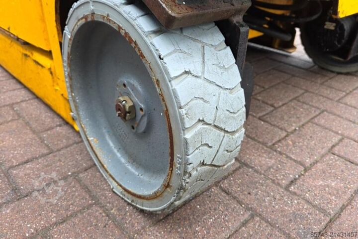 Elevador de tijera Haulotte COMPACT 14 As- Is, Electric, 14m Working Height, 3