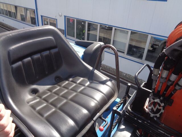 ロールオフコンテナトラック  Beringer Schrottmulde Penz 15LR 10.10 Kran