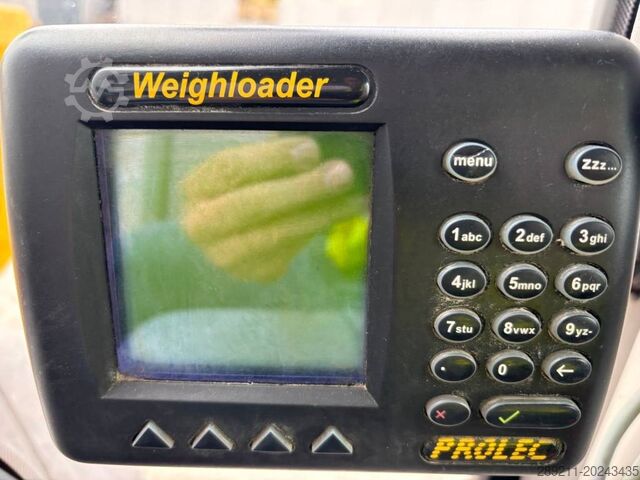Hjullaster Volvo L 90 H (High tip + New tires)