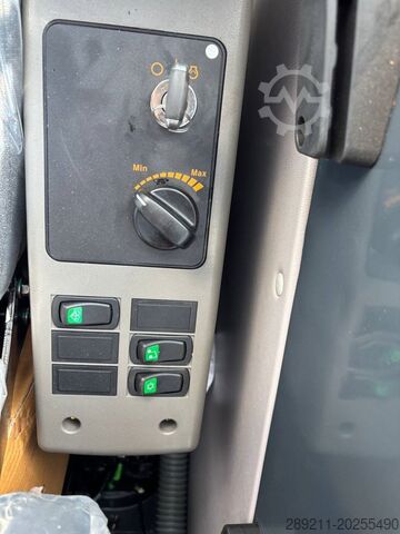 Teleszkópos kotrógép Hyundai R 245 LR