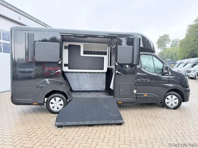 Transporteur de bétail RENAULT Master STX 5 Sitzer Haras ex. Lang Automatik