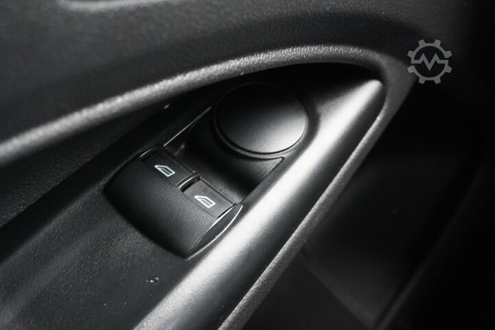 Augsta jumta universālis Ford Transit Connect 1.5 TDCI 100PK L2 EURO 6 - Airc...