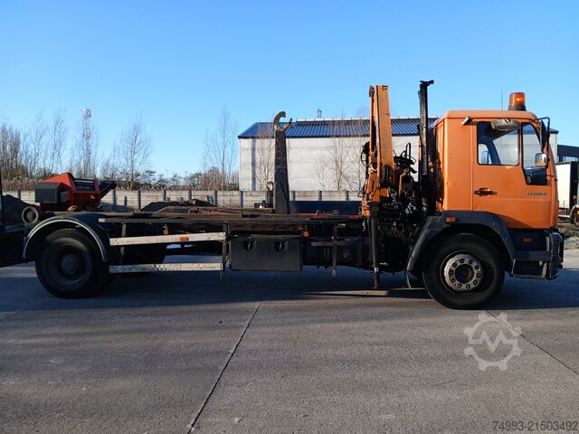 Kanca sistemli kamyon + vinç MAN LE280 containersysteem + kraan id 48
