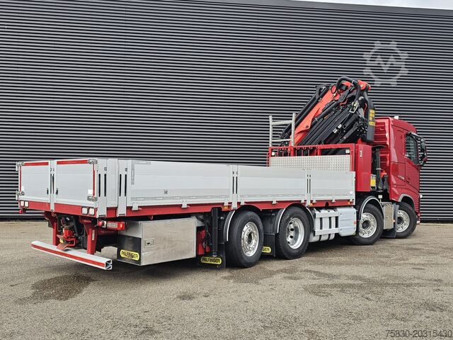 Camion-grue Volvo FH 540 8x2/6 / PALFINGER 65 t/m CRANE + JIB