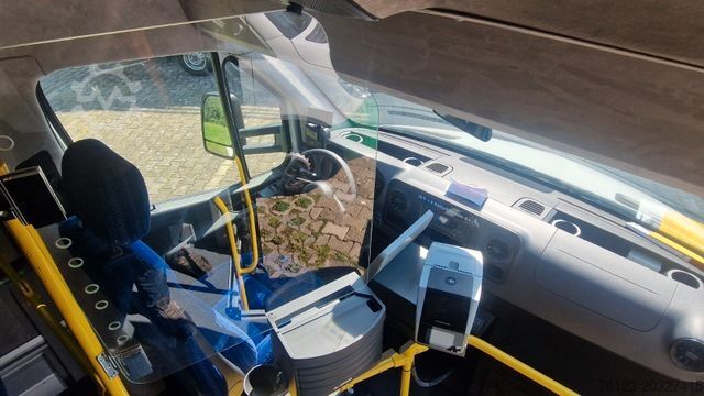 Mestský autobus MERCEDES-BENZ Heckniederflur Sprinter 517 / 4 er Bestuhlung