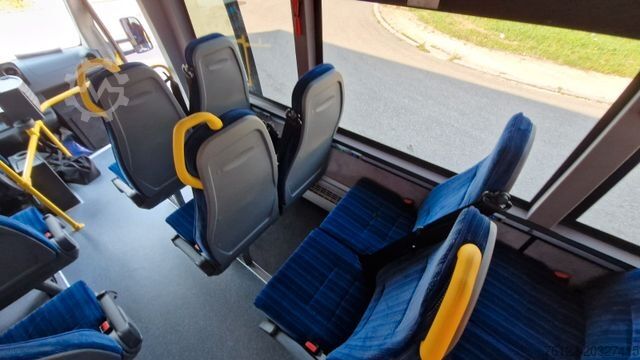 Mestský autobus MERCEDES-BENZ Heckniederflur Sprinter 517 / 4 er Bestuhlung