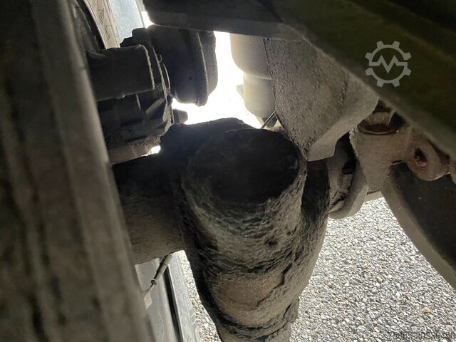 Curtain sided Schmitz SCS 24/L - 13.62 E B (S01) Kooiaap / SAF Axle /...