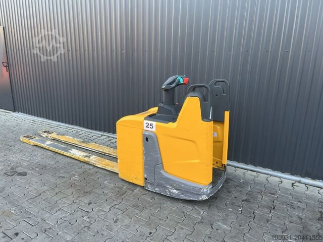 Electric Pallet Truck Jungheinrich ERE120