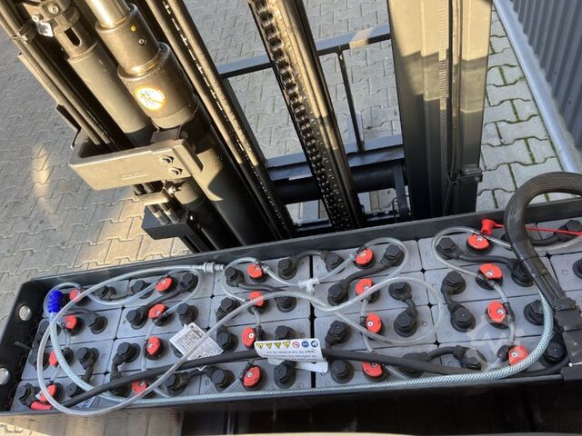 Reach Truck Linde R14-01