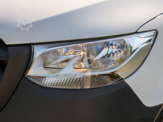 Xe buýt nhỏ Mercedes-Benz Sprinter 317 CDI Tourer L2H2 (3-3-3) AHK Kame