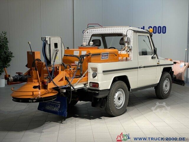 Sonderausbau-Transporter Mercedes-Benz 300 GD Pickup Mit Winterdienst